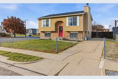 1683 N 250 W, Layton, UT 84041 - Photo 3