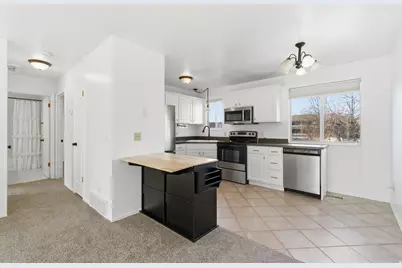 1683 N 250 W, Layton, UT 84041 - Photo 7