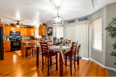 1942 W Silver Spur Way N, Farmington, UT 84025 - Photo 3