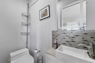 313 E Vagabond Dr, Murray, UT 84107 - Photo 11