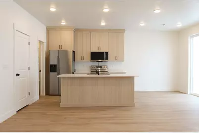 599 N 300 W, Smithfield, UT 84335 - Photo 7