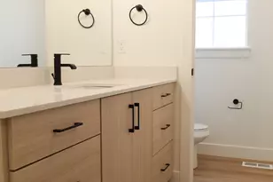 599 N 300 W, Smithfield, UT 84335 - Photo 15