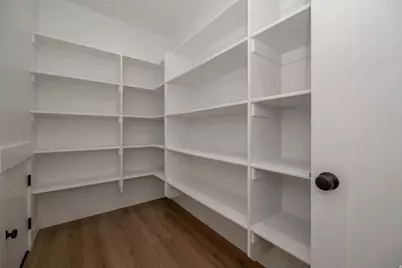 2563 E 2250 N, Layton, UT 84040 - Photo 15