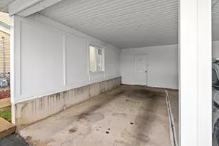 2349 W Chateau Dr, Roy, UT 84067 - Photo 17