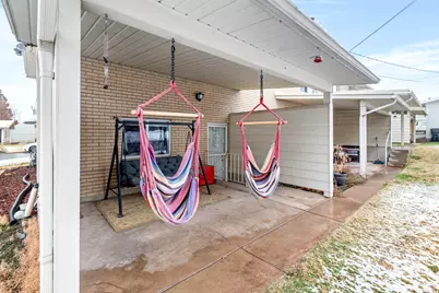 2349 W Chateau Dr, Roy, UT 84067 - Photo 15