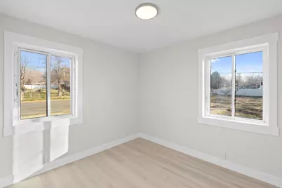 53 W 1800 S, Bountiful, UT 84010 - Photo 13