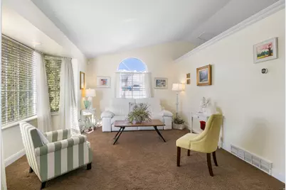 9976 N Oak Rd W, Cedar Hills, UT 84062 - Photo 5