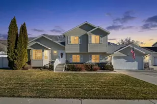 9976 N Oak Rd W, Cedar Hills, UT 84062 - Photo 3