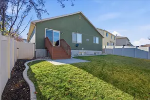 3856 W Coastal Dune Dr, South Jordan, UT 84009 - Photo 33