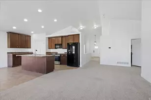 3856 W Coastal Dune Dr, South Jordan, UT 84009 - Photo 5