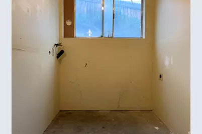 1761 E Fort Union Blvd, Cottonwood Heights, UT 84121 - Photo 15