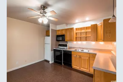 1761 E Fort Union Blvd, Cottonwood Heights, UT 84121 - Photo 19