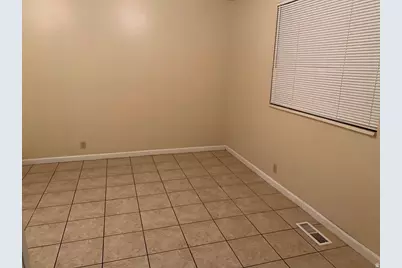 1761 E Fort Union Blvd, Cottonwood Heights, UT 84121 - Photo 5