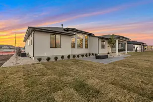 298 N Amber Ln W, Layton, UT 84041 - Photo 45