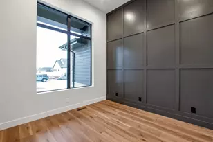 298 N Amber Ln W, Layton, UT 84041 - Photo 7