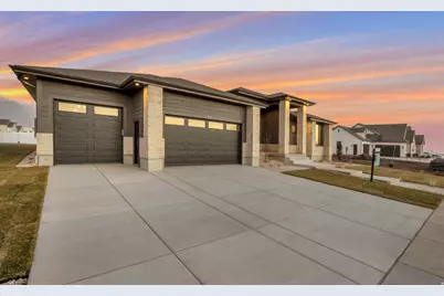 298 N Amber Ln W, Layton, UT 84041 - Photo 3