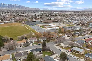 4929 S Huntington Rd W, Taylorsville, UT 84129 - Photo 35