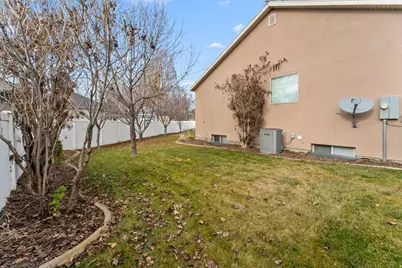 212 S 1100 W, Lehi, UT 84043 - Photo 7