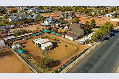 2562 E 3670 S, Saint George, UT 84790 - Photo 27