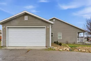 1557 N Colavito Way, Tooele, UT 84074 - Photo 3