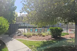 14043 S Bridgeview Ct, Bluffdale, UT 84065 - Photo 11