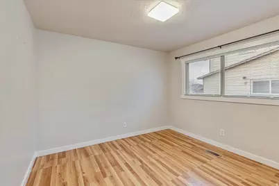 112 W 2050 N, Sunset, UT 84015 - Photo 17