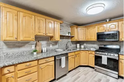 112 W 2050 N, Sunset, UT 84015 - Photo 9