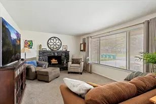 12387 S Mountain View Dr, Riverton, UT 84065 - Photo 5