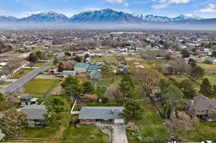 12387 S Mountain View Dr, Riverton, UT 84065 - Photo 31