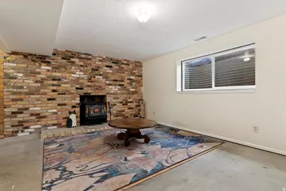 12387 S Mountain View Dr, Riverton, UT 84065 - Photo 17