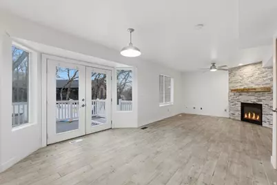 1332 N 2350 E, Layton, UT 84040 - Photo 9