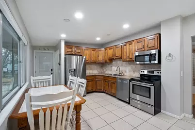 4269 S 2350 W, Roy, UT 84067 - Photo 7