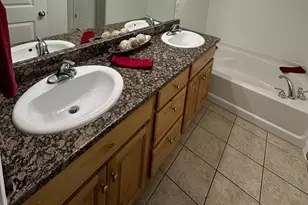 654 E Wyngate Pointe Ln, Draper, UT 84020 - Photo 17