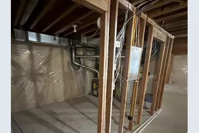 654 E Wyngate Pointe Ln, Draper, UT 84020 - Photo 23