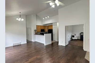 654 E Wyngate Pointe Ln, Draper, UT 84020 - Photo 5