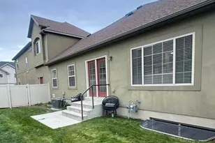 654 E Wyngate Pointe Ln, Draper, UT 84020 - Photo 27