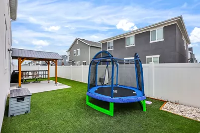 2154 W Lydia Ln, Syracuse, UT 84075 - Photo 31