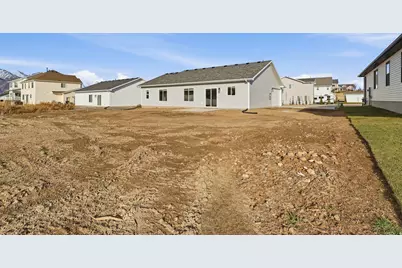 697 W 20 N, Hyrum, UT 84319 - Photo 33