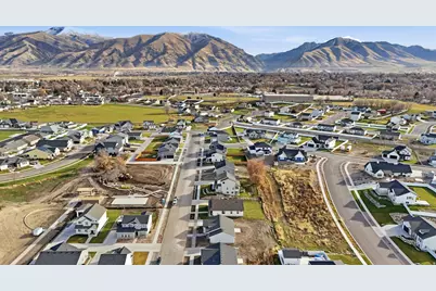 697 W 20 N, Hyrum, UT 84319 - Photo 5