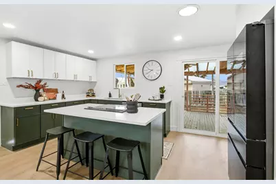 1358 E Maplewood Dr, Murray, UT 84121 - Photo 11