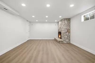 1358 E Maplewood Dr, Murray, UT 84121 - Photo 25