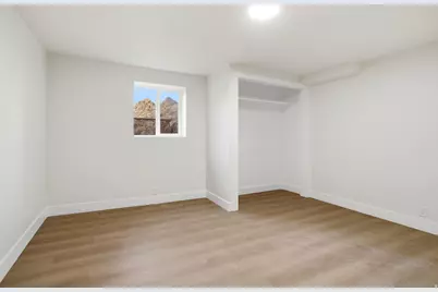 1358 E Maplewood Dr, Murray, UT 84121 - Photo 31