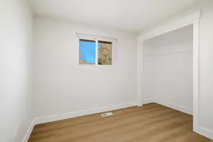 1358 E Maplewood Dr, Murray, UT 84121 - Photo 15