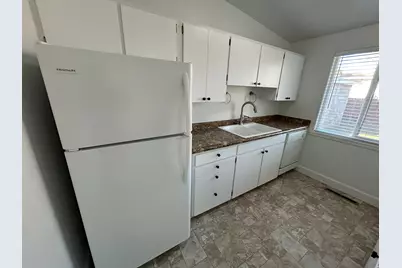 1383 E Greenfield Ave S, Murray, UT 84121 - Photo 13