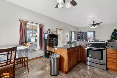 49 S 4th W, Preston, ID 83263 - Photo 5