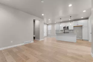 2324 N Sunmore Wy, Lehi, UT 84048 - Photo 11