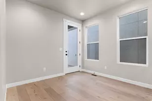 2324 N Sunmore Wy, Lehi, UT 84048 - Photo 15