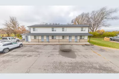 360 N 400 W, Hyrum, UT 84319 - Photo 5