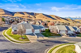 584 S Oak Ln, Tooele, UT 84074 - Photo 25