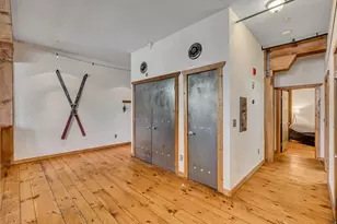 327 W 200 S, Salt Lake City, UT 84101 - Photo 9